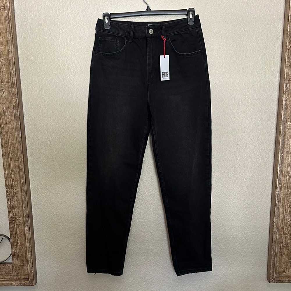 BDG MOM Black Denim jeans size 31